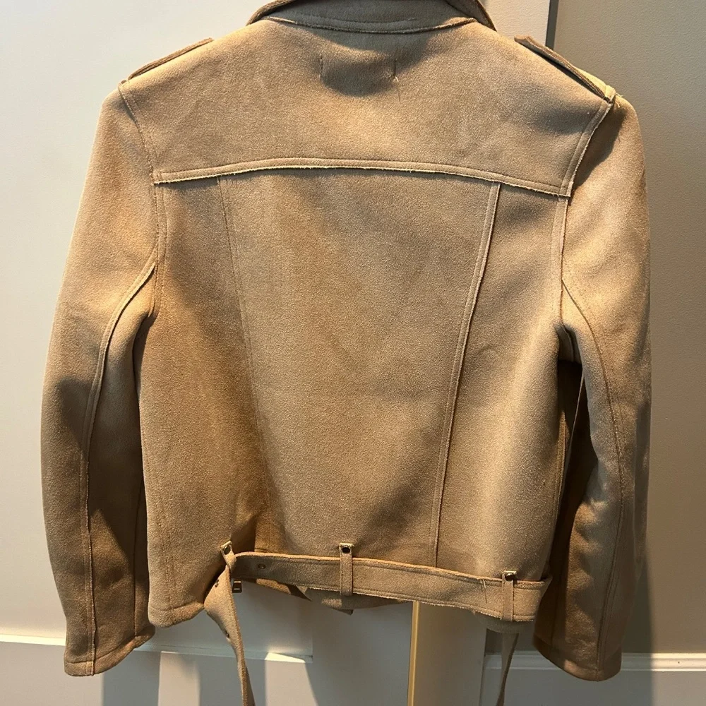 Jacket - Picture 3 of 3